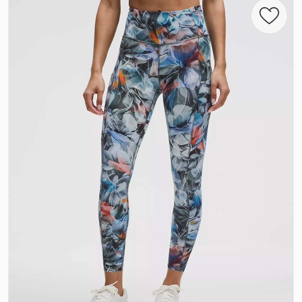 LULULEMOM Fast & Free HR Tight in Lumi Floral